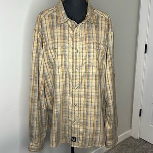 Men’s XXLarge Wrangler button up shirt outdoor series plaid